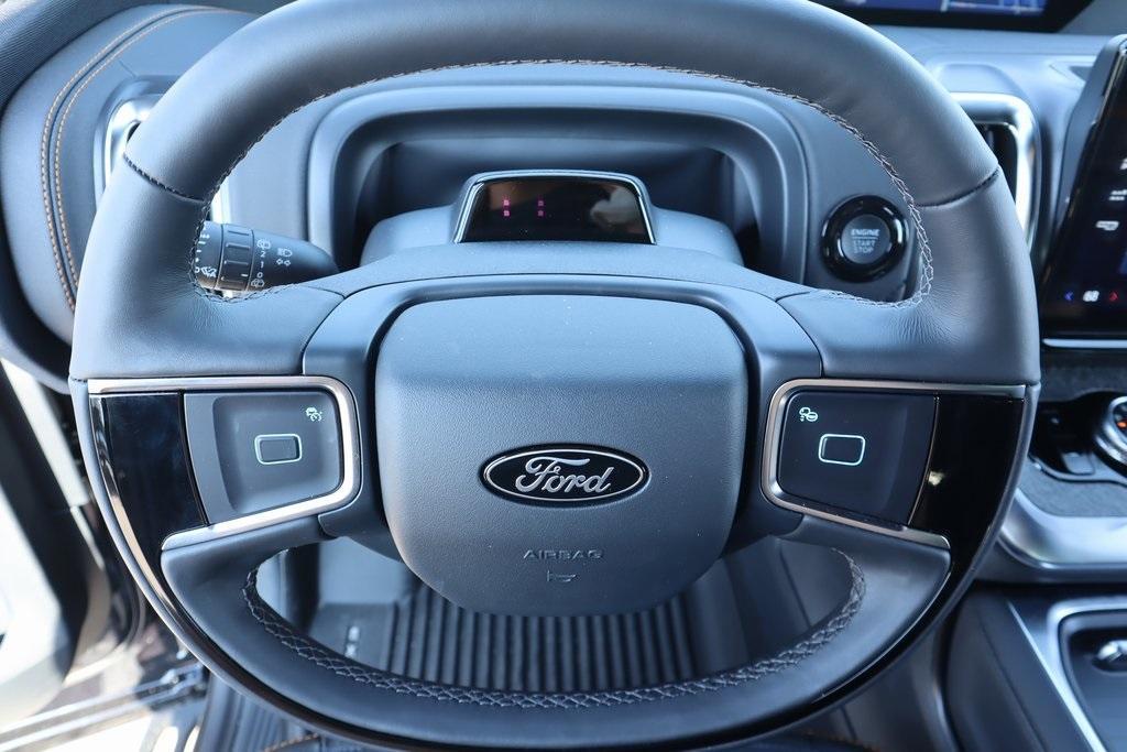 new 2025 Ford Expedition car, priced at $78,524