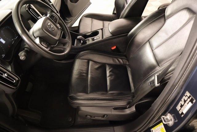 used 2022 Volvo XC40 car, priced at $21,155