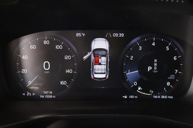 used 2022 Volvo XC40 car, priced at $21,155