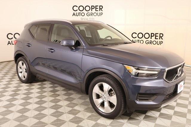 used 2022 Volvo XC40 car, priced at $21,155