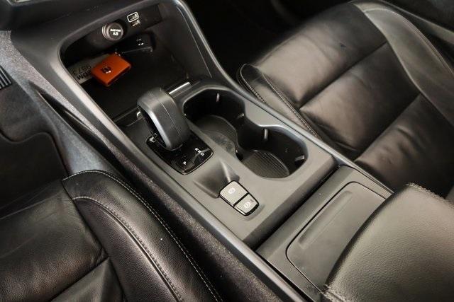 used 2022 Volvo XC40 car, priced at $21,155