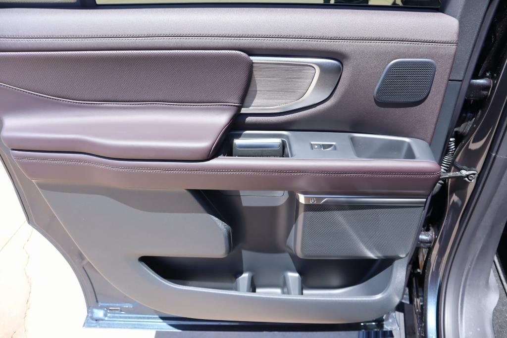 new 2025 Ford Expedition Max car, priced at $93,585