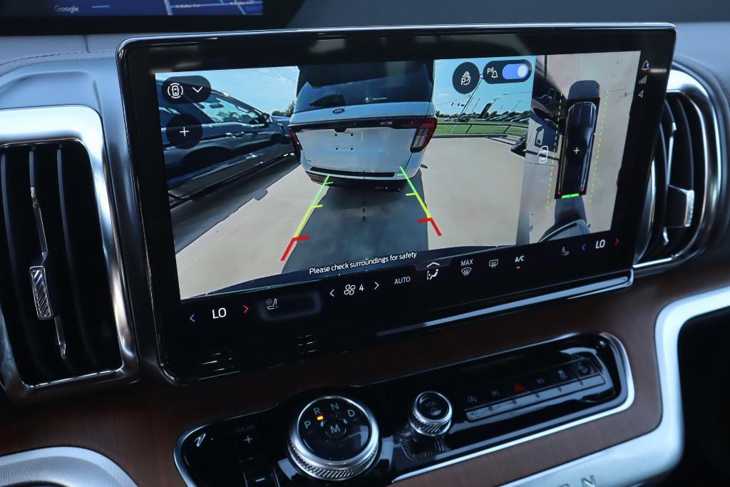 new 2025 Ford Expedition car, priced at $84,650