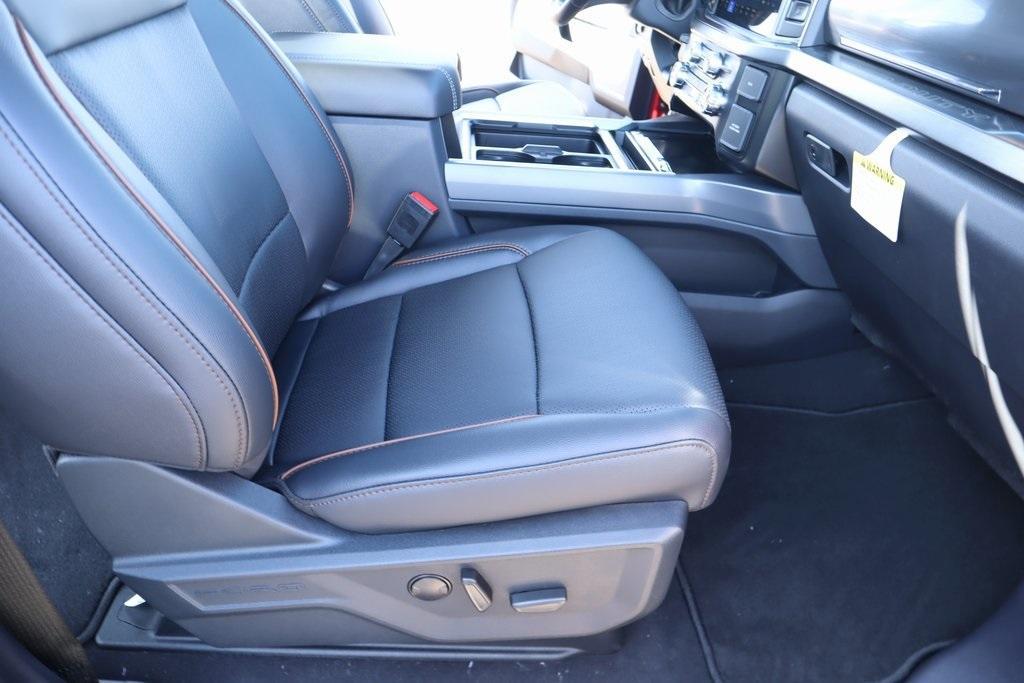 new 2025 Ford F-250 car, priced at $83,115