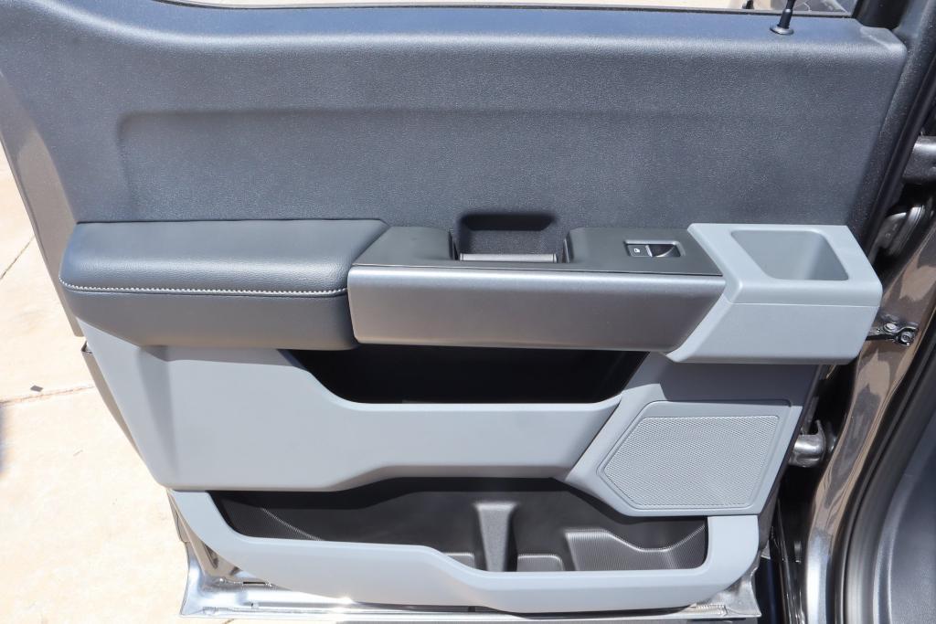 new 2025 Ford F-250 car, priced at $65,305