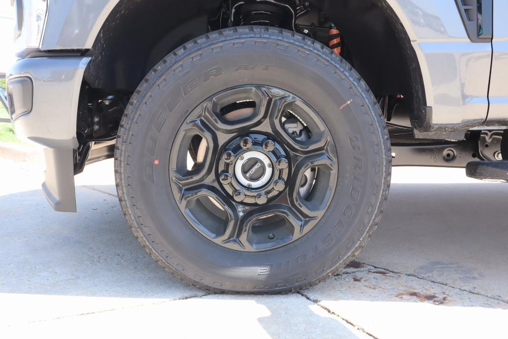 new 2025 Ford F-250 car, priced at $65,305