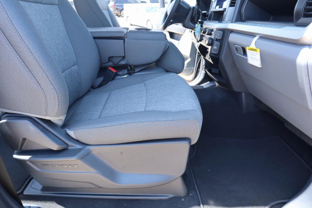 new 2025 Ford F-250 car, priced at $65,305