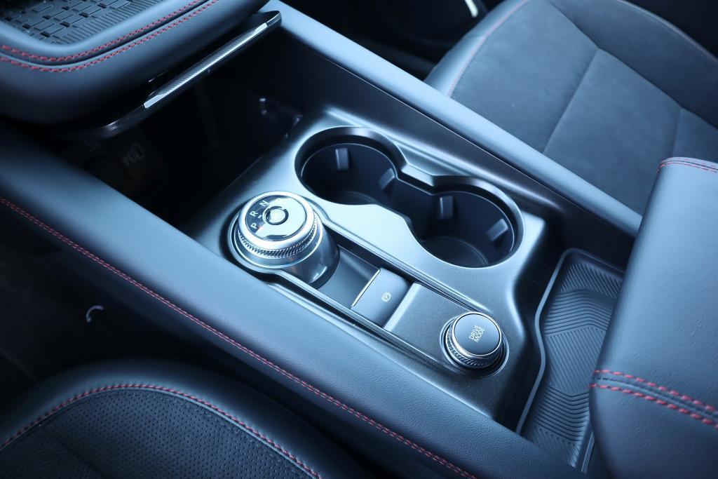new 2025 Ford Explorer car, priced at $61,300