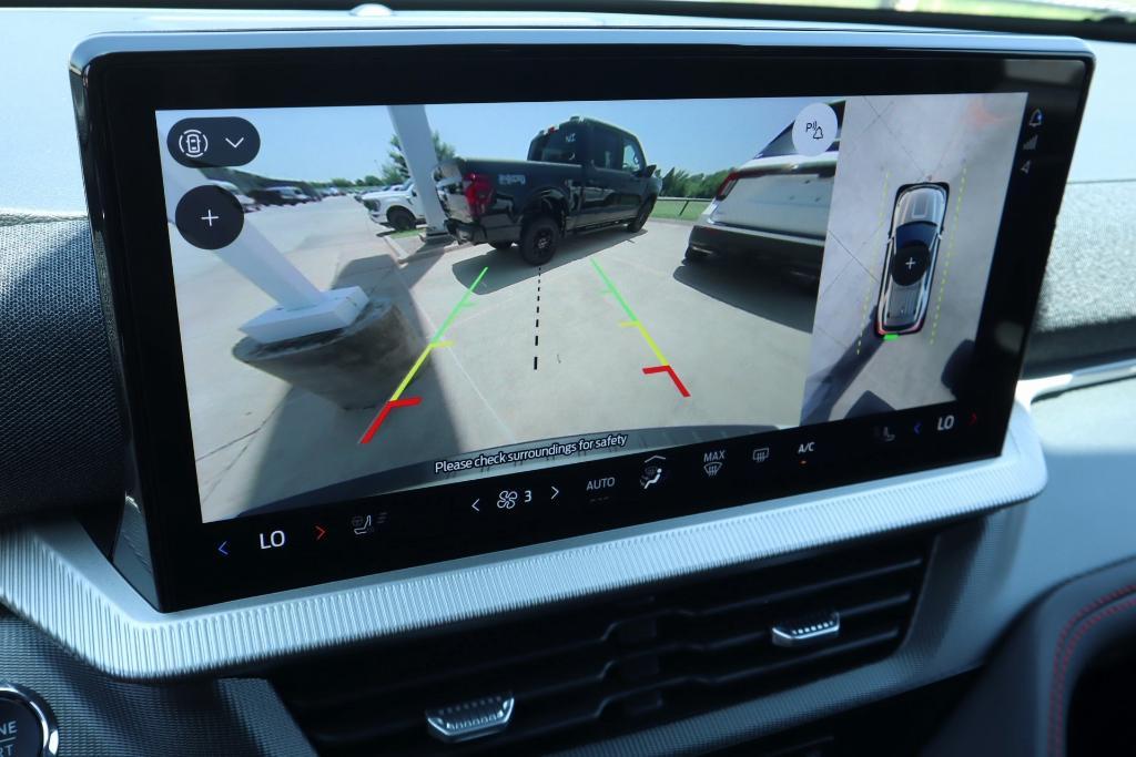 new 2025 Ford Explorer car, priced at $61,300