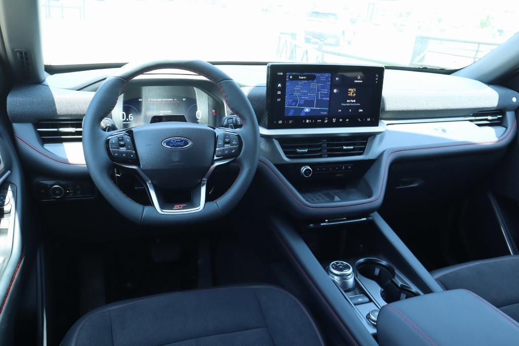 new 2025 Ford Explorer car, priced at $61,300