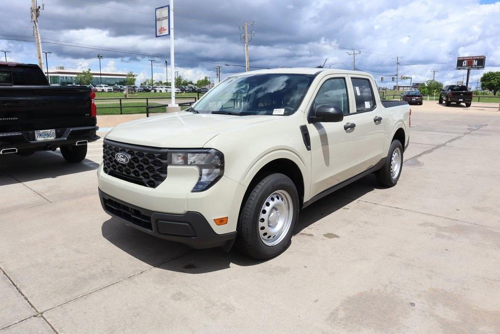 new 2025 Ford Maverick car, priced at $27,418