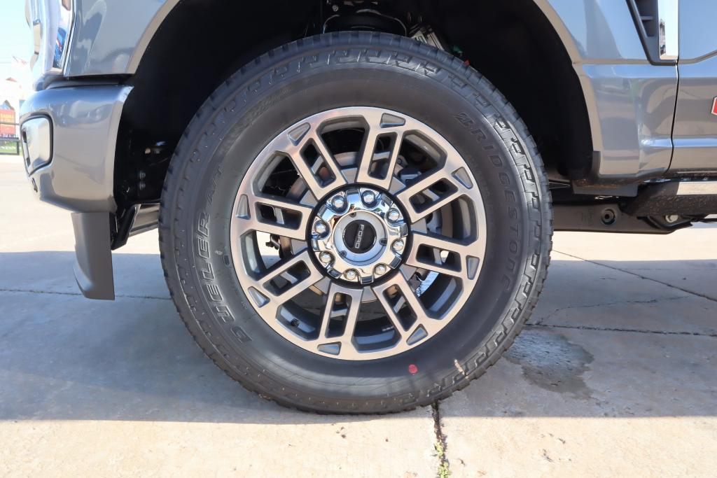 new 2025 Ford F-250 car, priced at $100,675