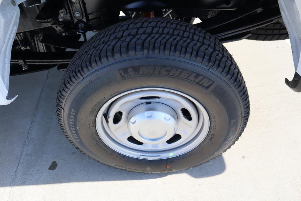 new 2025 Ford F-250 car, priced at $51,966