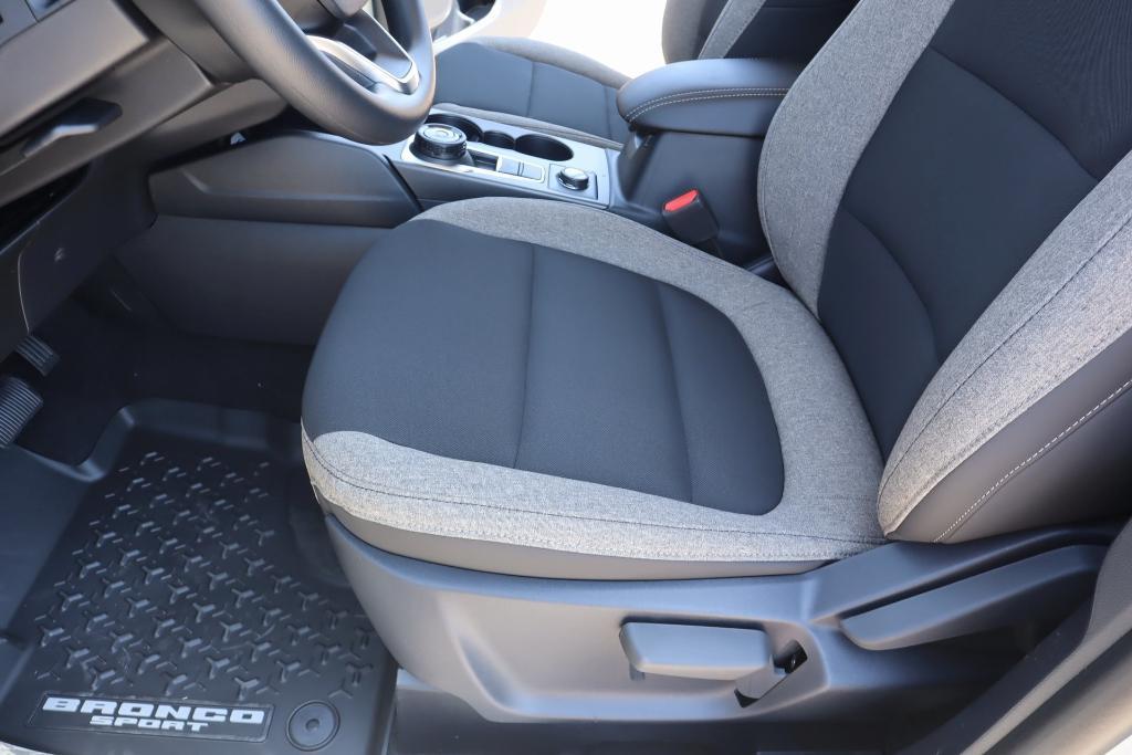 new 2025 Ford Bronco Sport car, priced at $31,383
