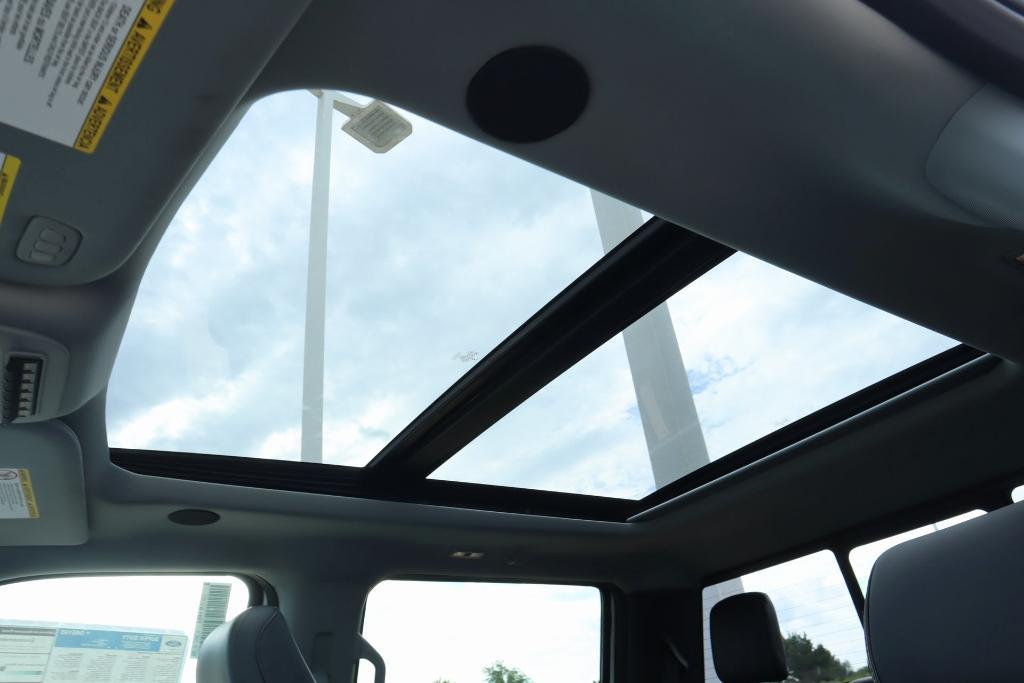 new 2025 Ford F-250 car, priced at $84,060