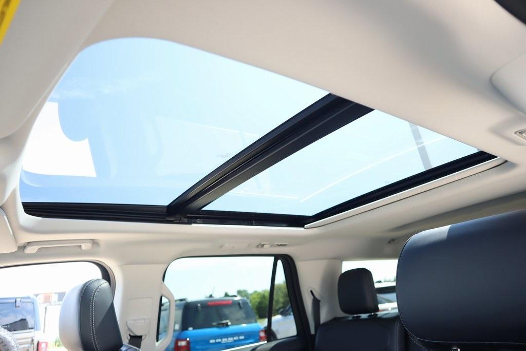 new 2025 Ford Expedition Max car, priced at $75,664