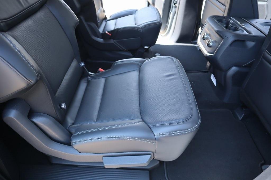 new 2025 Ford Expedition Max car, priced at $75,664
