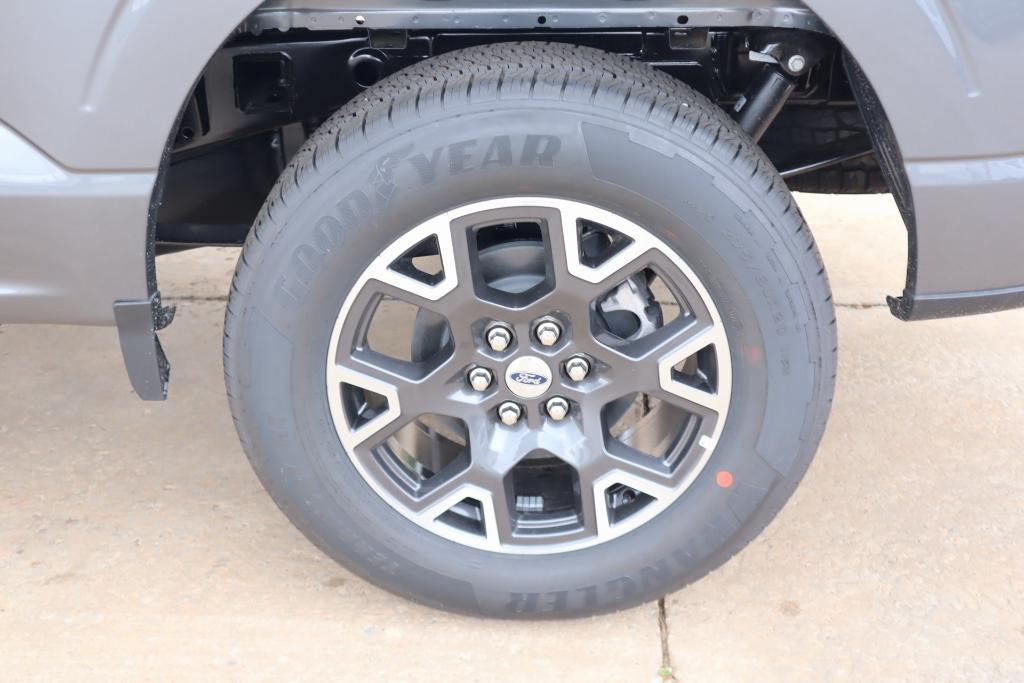 new 2025 Ford F-150 car, priced at $42,029