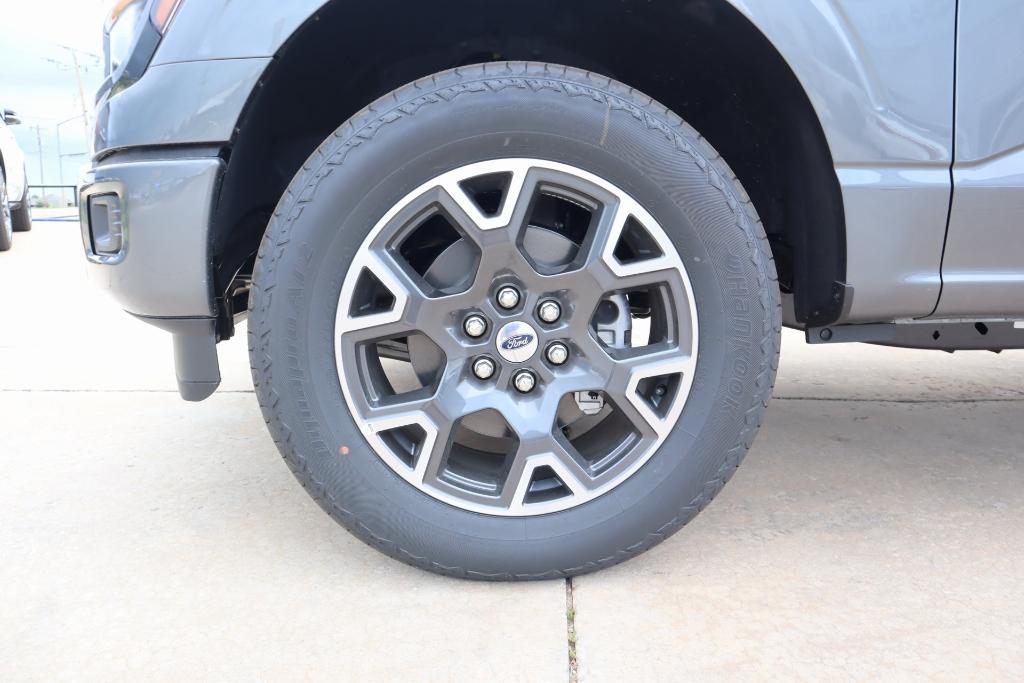 new 2025 Ford F-150 car, priced at $45,657