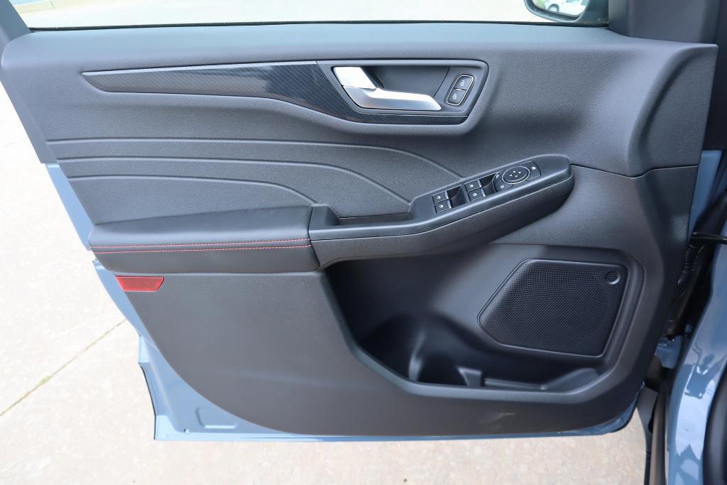 new 2025 Ford Escape car, priced at $27,417