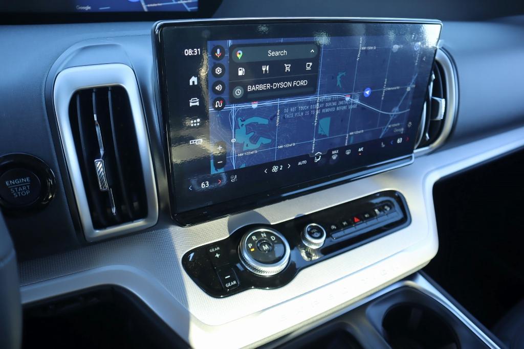 new 2025 Ford Expedition car, priced at $68,246