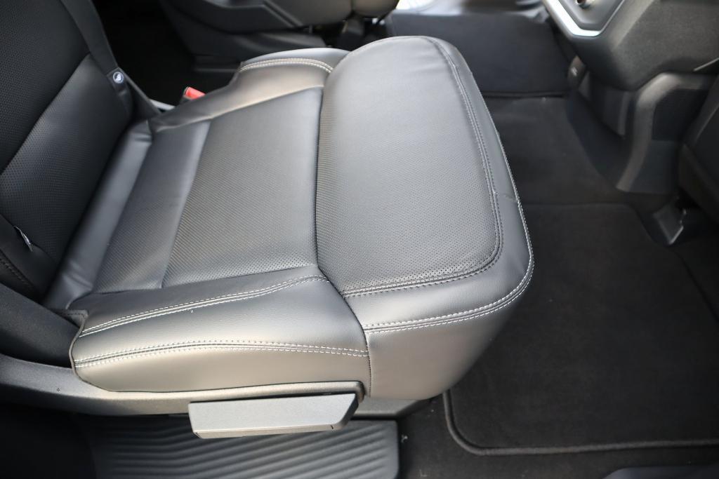 new 2025 Ford Expedition car, priced at $74,237