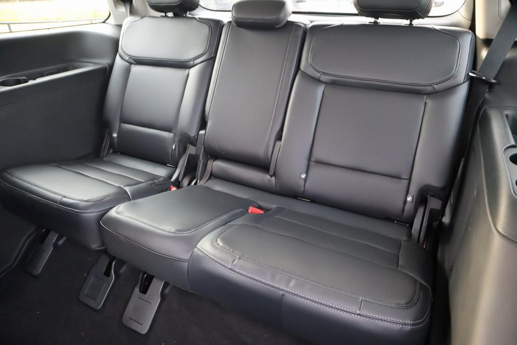 new 2025 Ford Expedition car, priced at $74,237