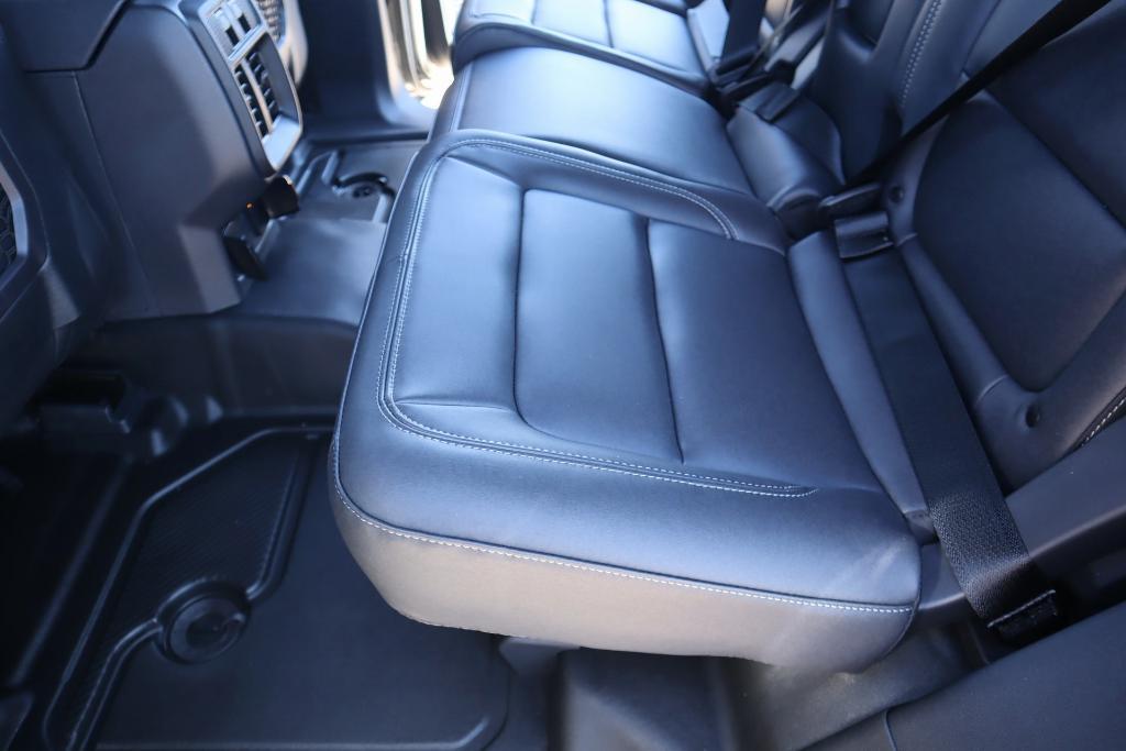 new 2025 Ford Bronco car, priced at $50,432