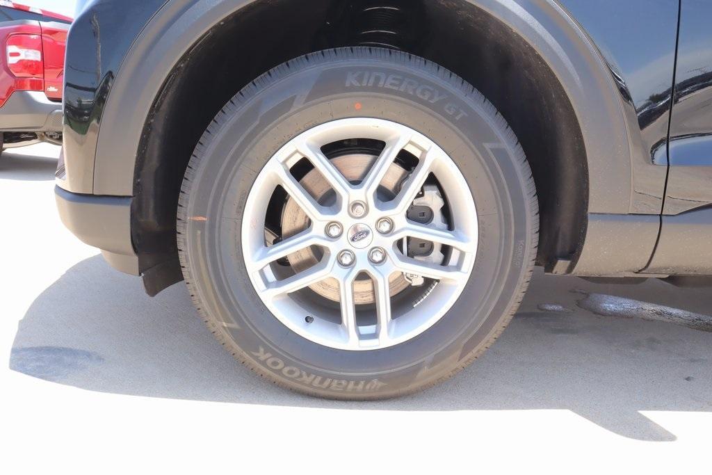 new 2025 Ford Explorer car, priced at $39,887