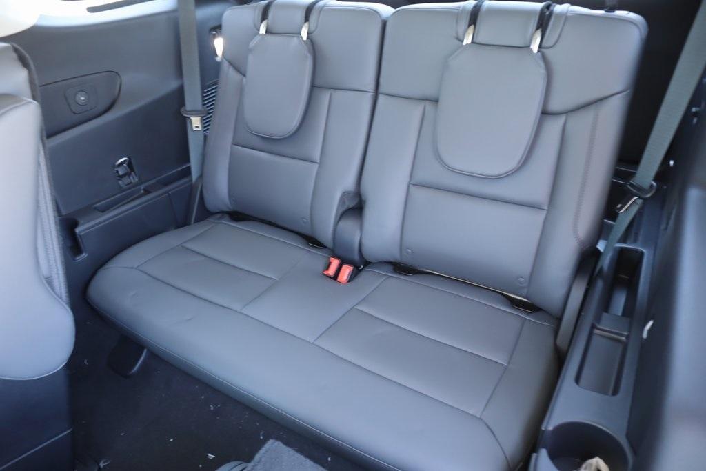new 2025 Ford Explorer car, priced at $39,887