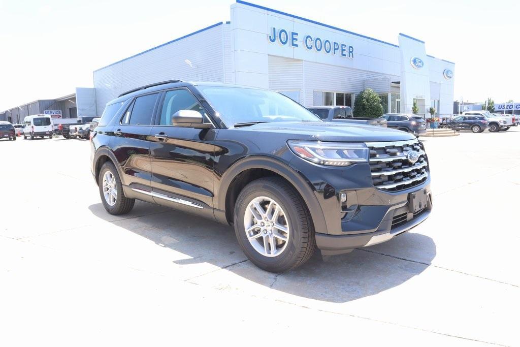new 2025 Ford Explorer car, priced at $39,887
