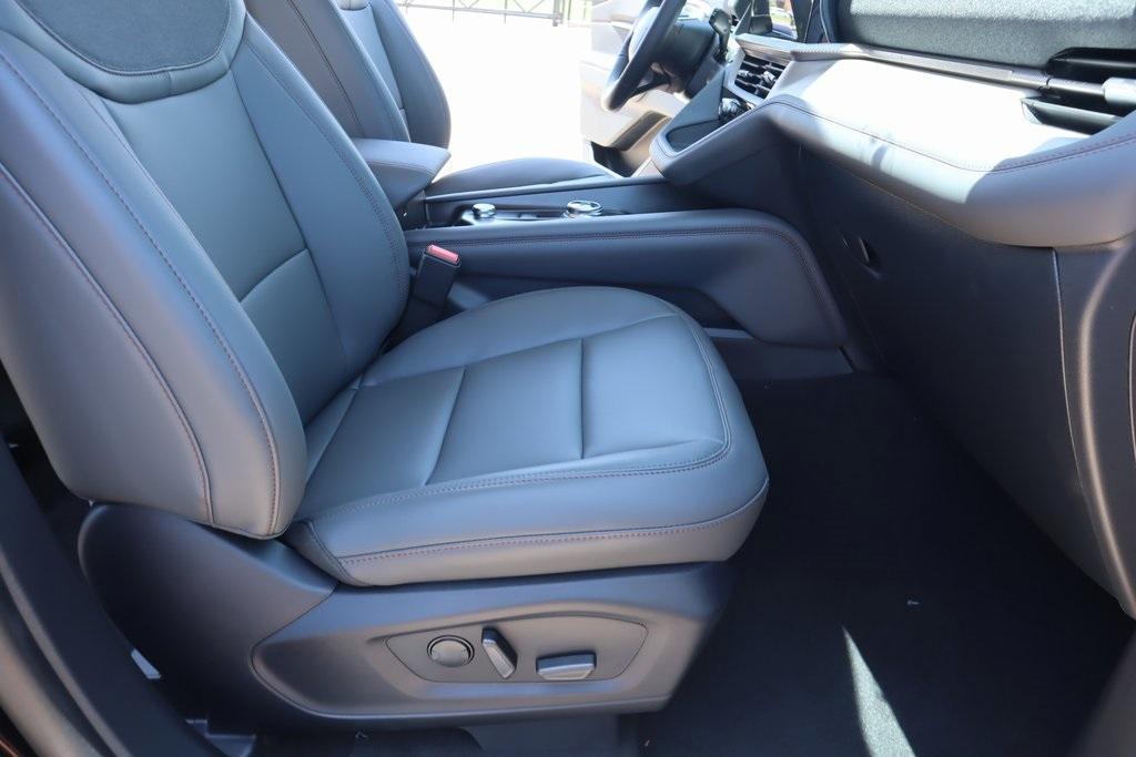 new 2025 Ford Explorer car, priced at $39,887