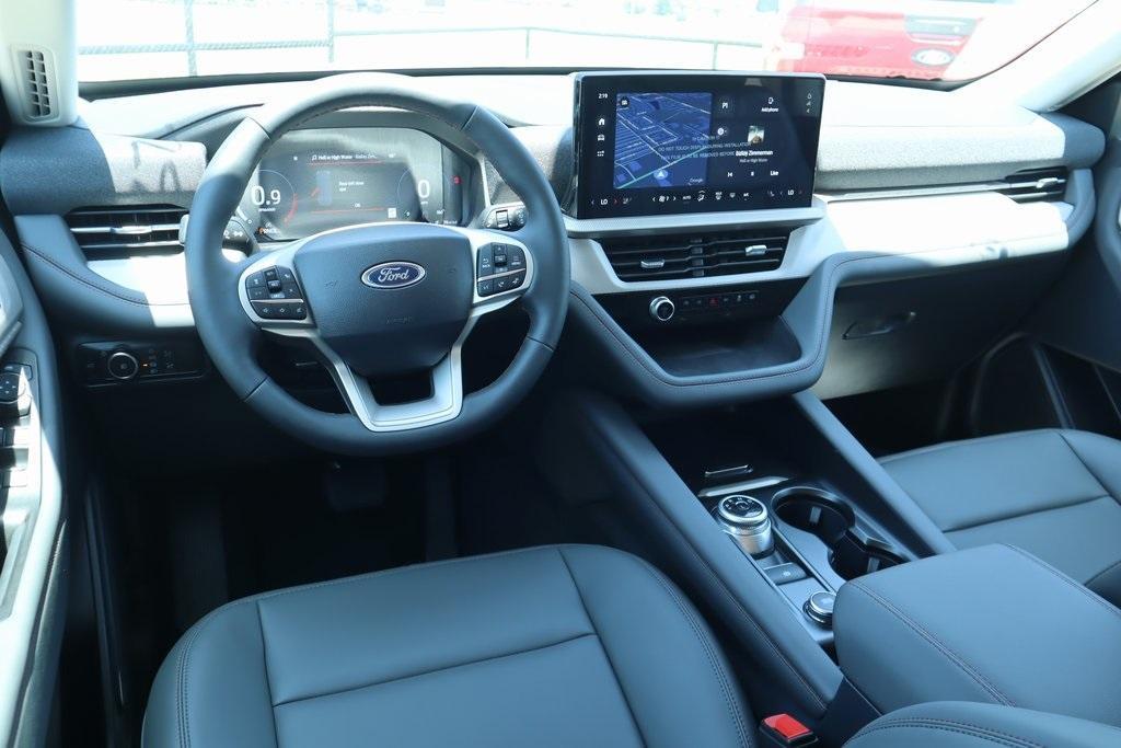 new 2025 Ford Explorer car, priced at $39,887