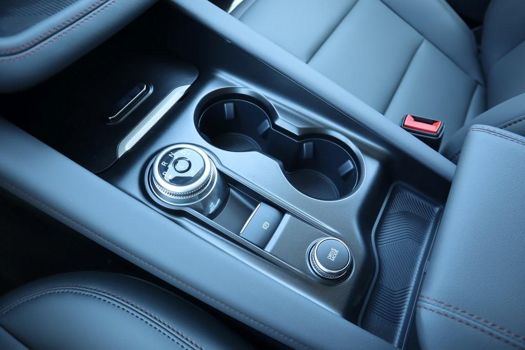 new 2025 Ford Explorer car, priced at $39,887