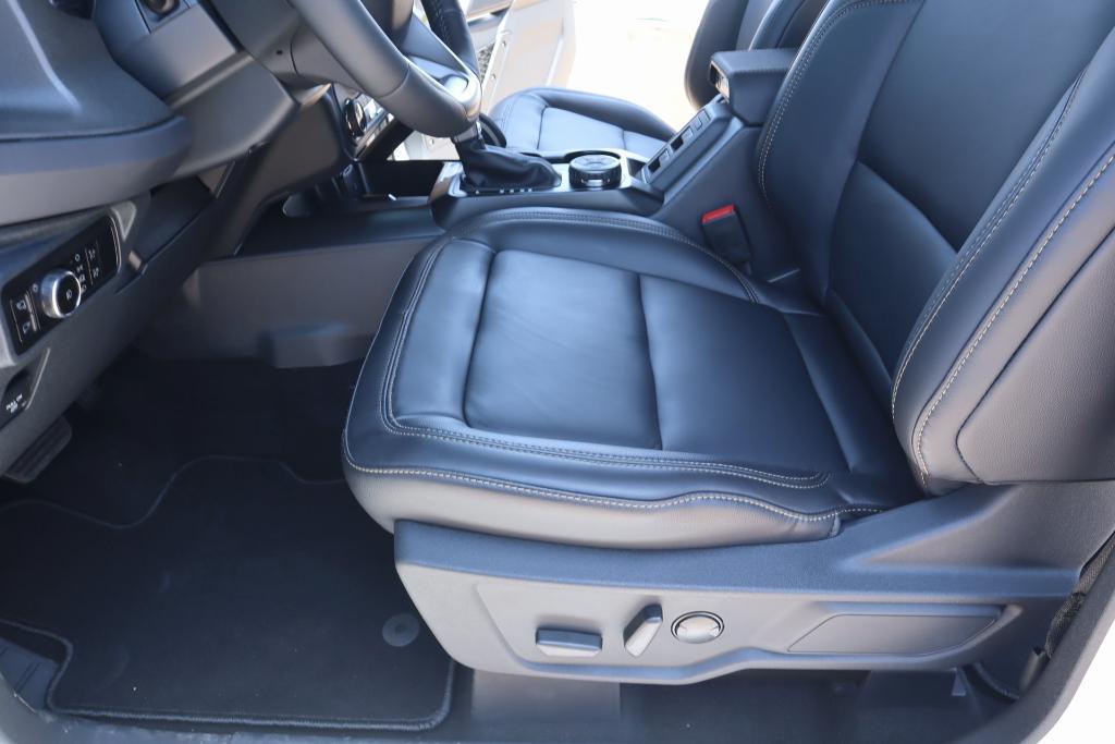 new 2025 Ford Bronco car, priced at $61,177