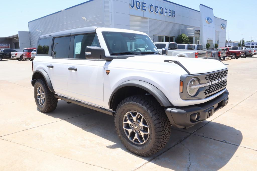 new 2025 Ford Bronco car, priced at $61,177