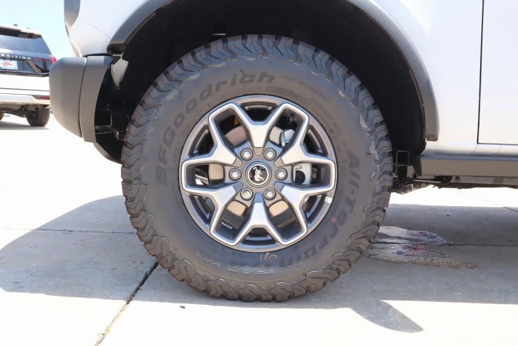 new 2025 Ford Bronco car, priced at $61,177