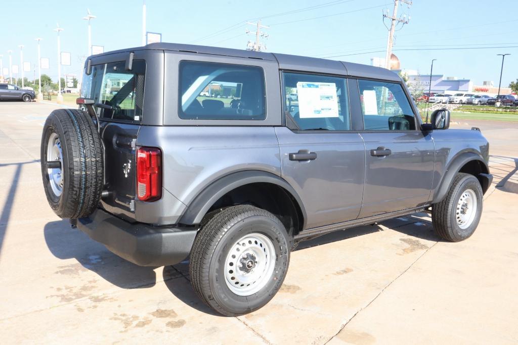 new 2025 Ford Bronco car, priced at $40,354