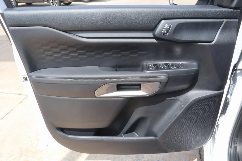 new 2025 Ford Ranger car, priced at $39,312