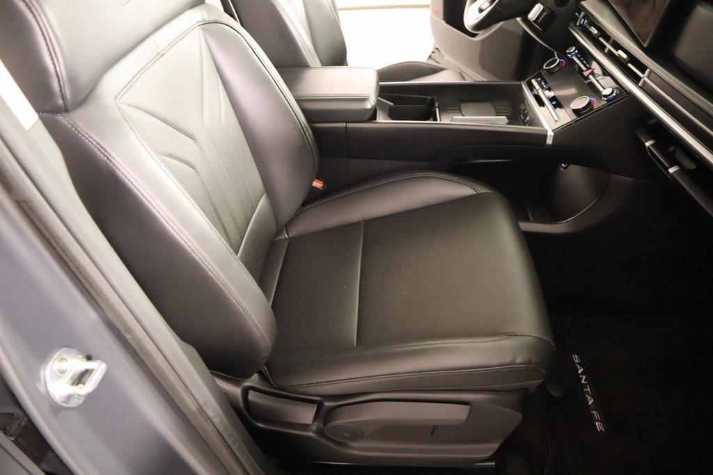 used 2025 Hyundai Santa Fe car, priced at $35,167