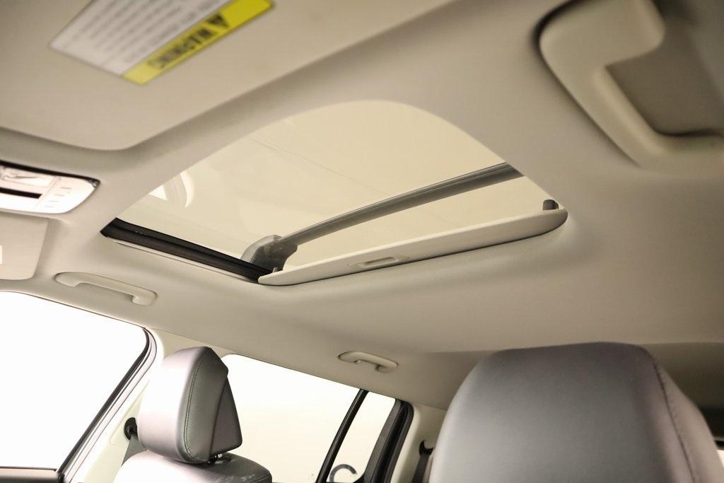 used 2025 Hyundai Santa Fe car, priced at $35,167