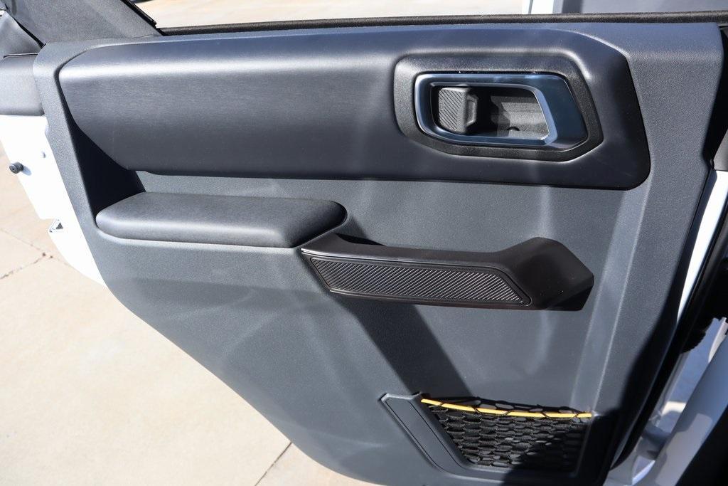 new 2024 Ford Bronco car, priced at $58,392