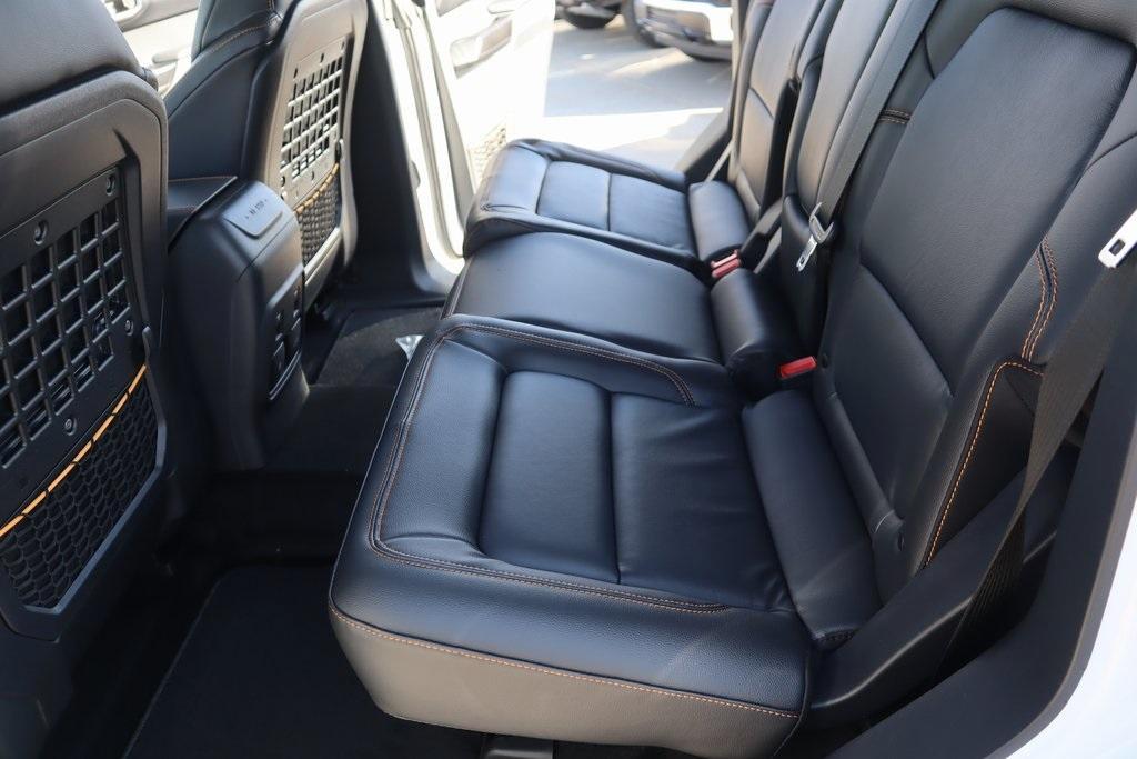 new 2024 Ford Bronco car, priced at $58,392