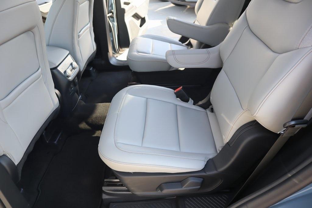 new 2025 Ford Explorer car, priced at $42,121