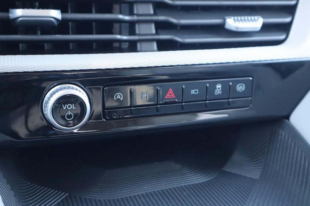 new 2025 Ford Explorer car, priced at $42,121