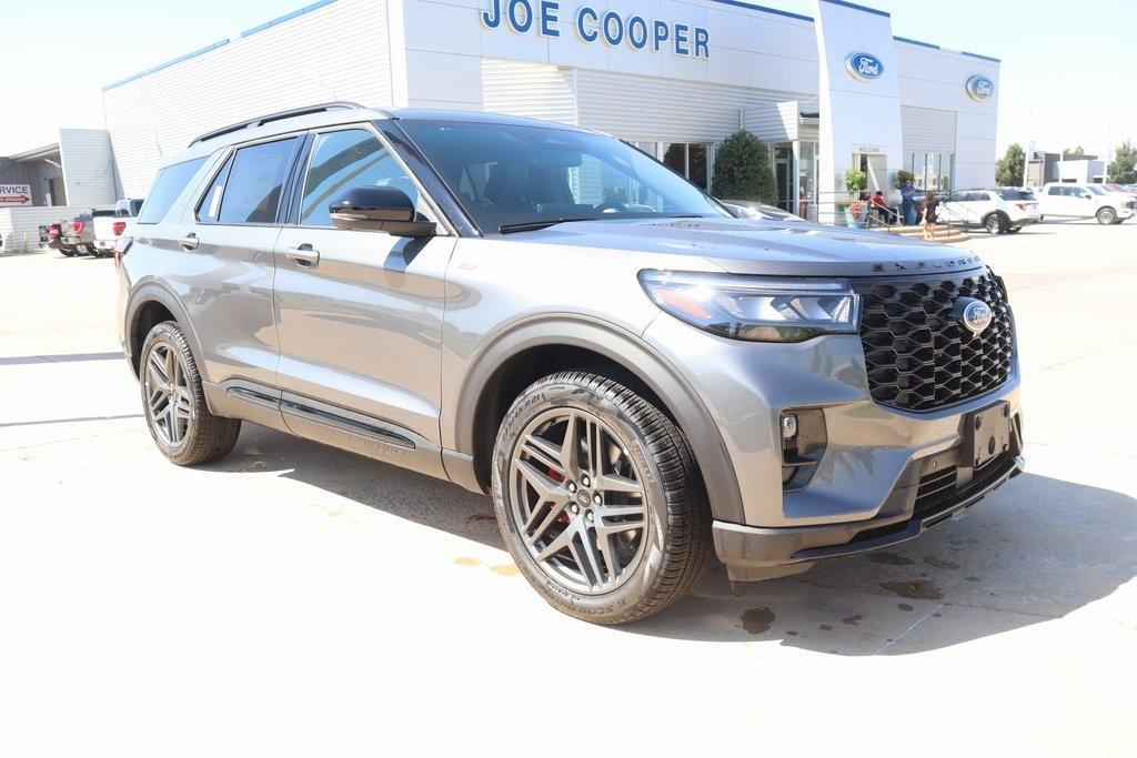 new 2025 Ford Explorer car, priced at $45,376