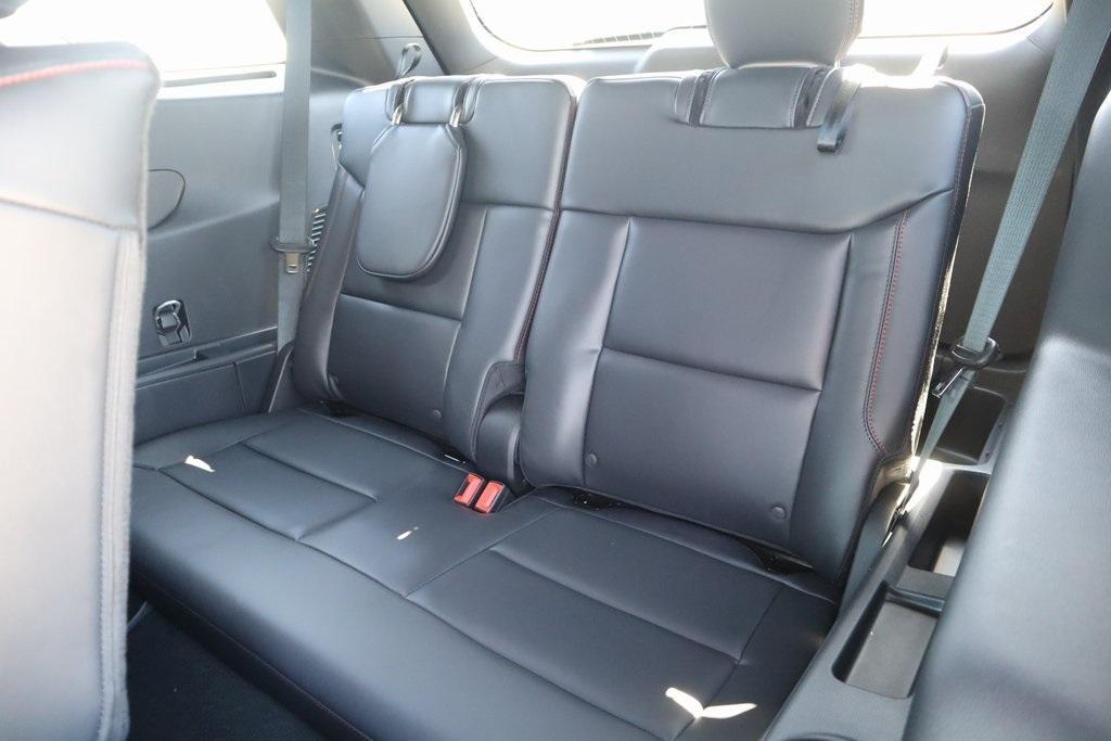 new 2025 Ford Explorer car, priced at $45,376