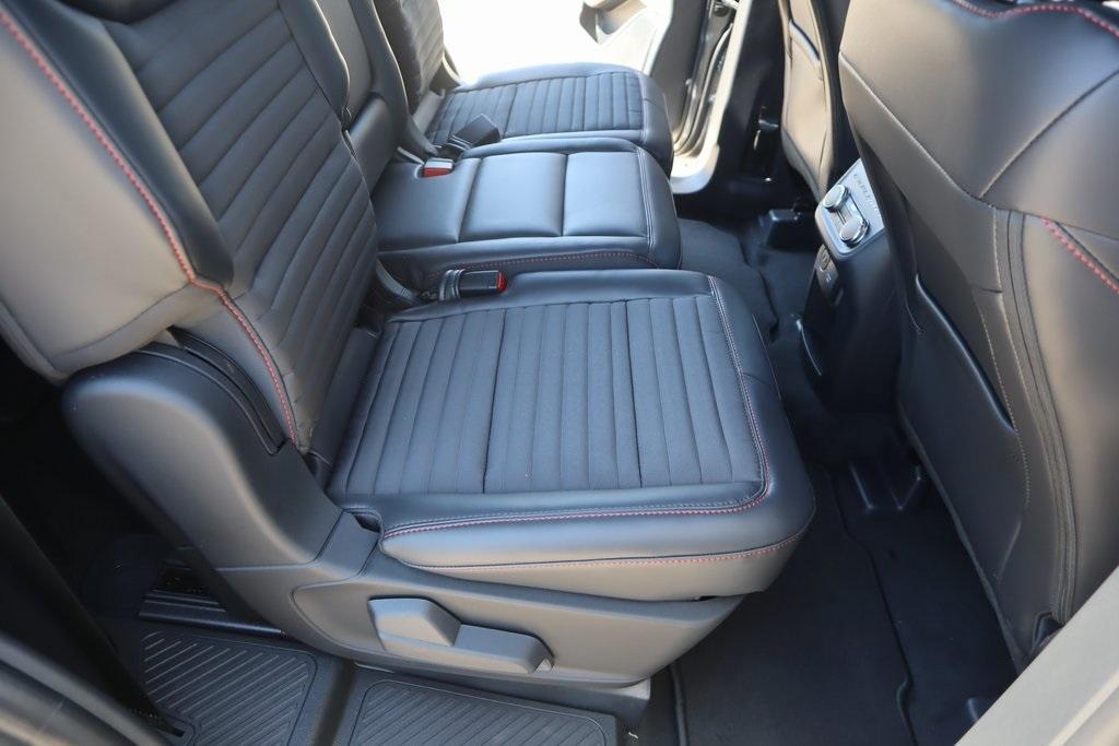 new 2025 Ford Explorer car, priced at $45,376