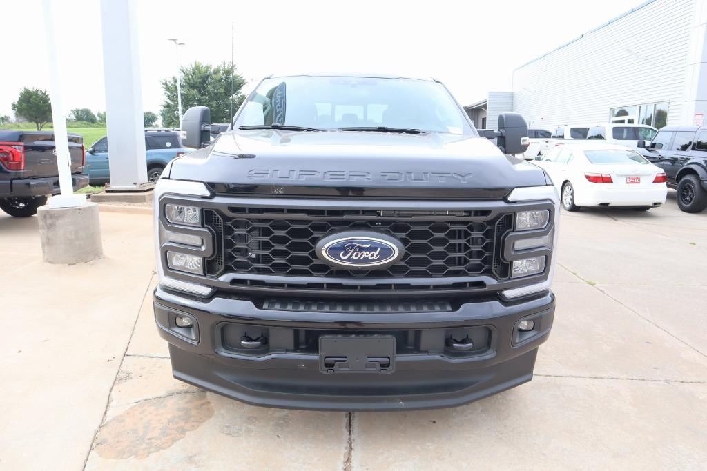 new 2025 Ford F-250 car, priced at $64,305