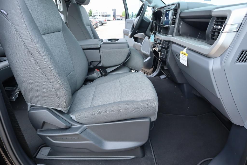 new 2025 Ford F-250 car, priced at $64,305